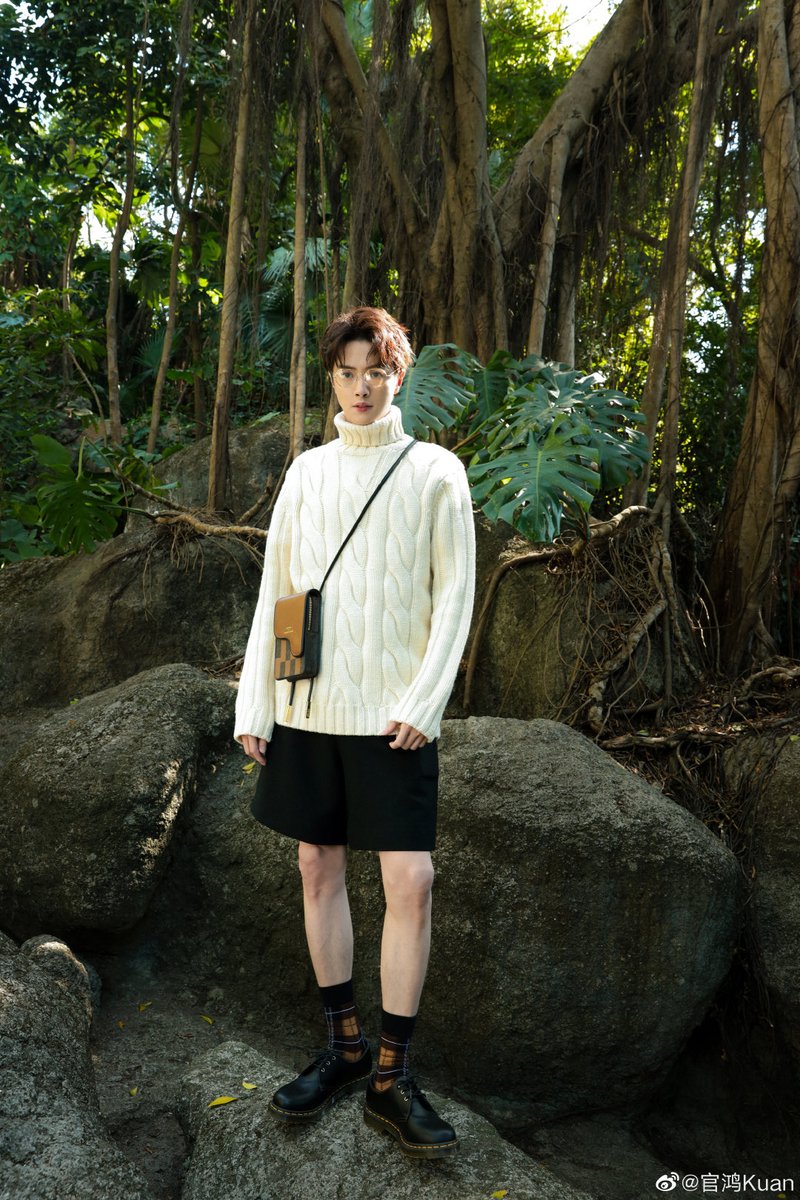 KuanHongPH's tweet photo. [PHOTOS]

The Treasure 💙 @kuanhung_

#DarrenChen 
#kuanhung 
#KuanHong
#DarrenChenPH
#KuanHongPH https://t.co/rvIceUBDef