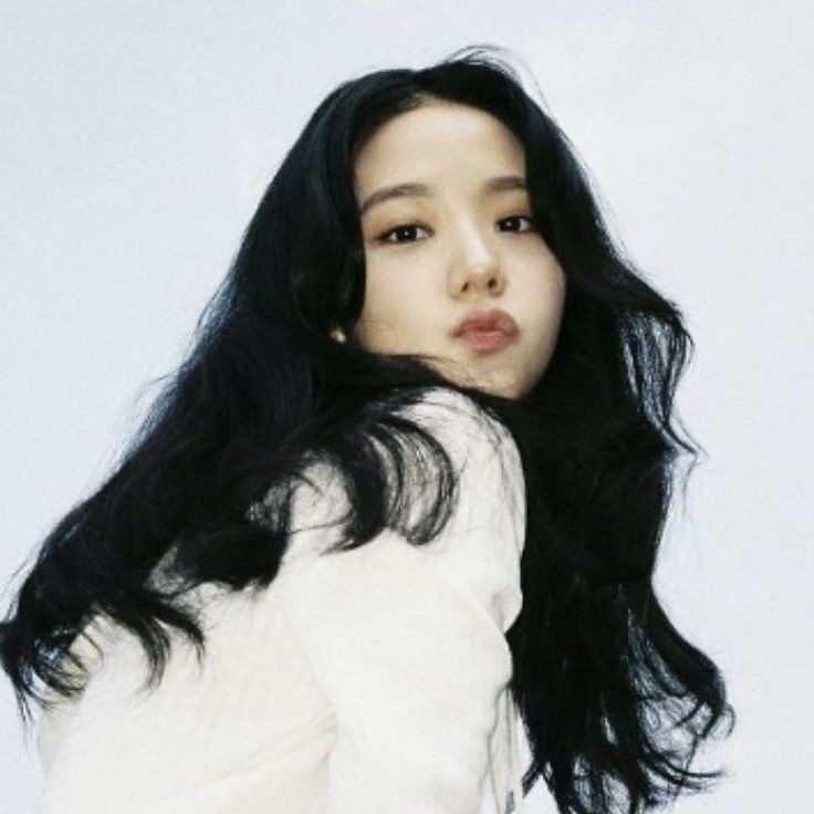 ㅤ

            new acc &amp; not new to rp
            like and rt to be mutuals
