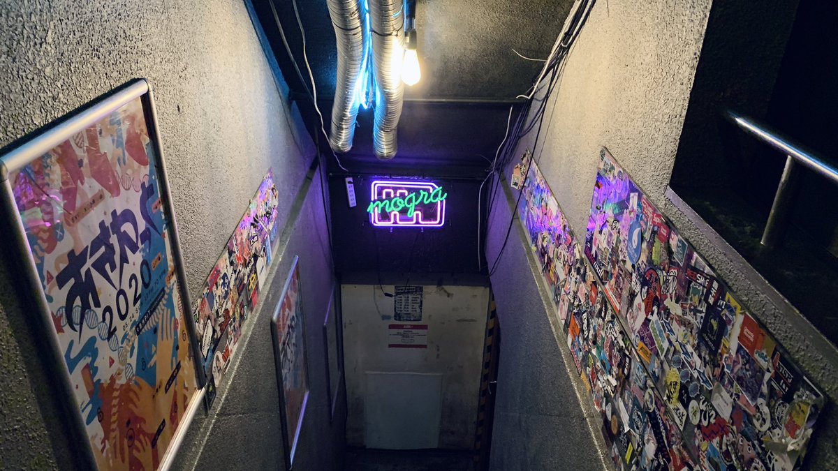 lkqhz's tweet photo. 今日はこちらに。最高でした
https://t.co/TnjjGcWPBT
#dubbin_jp
#DBN002
#mogra https://t.co/iMFDWqTphw