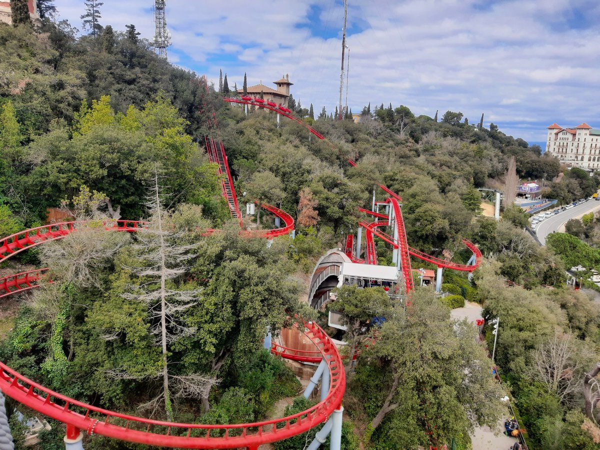 mathis_gullon's tweet photo. Spring is around the corner... #Tibidabo #NoVirtualExpress #VertigoLovers https://t.co/6kqgtkOE2r