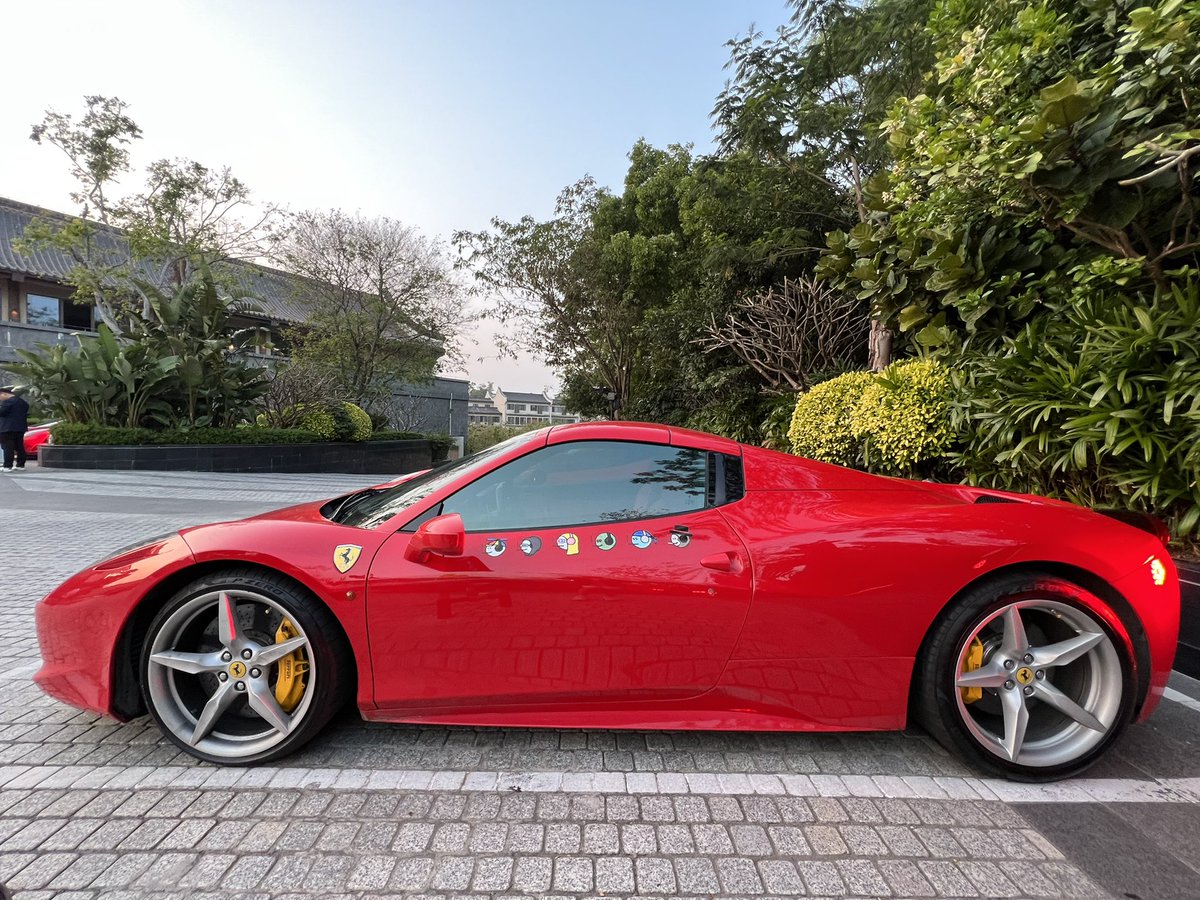 Leonho8888's tweet photo. Ferrari x Mfers  My life be like
#ferrari #mfers @sartoshi_nft https://t.co/YfQupFdl6C