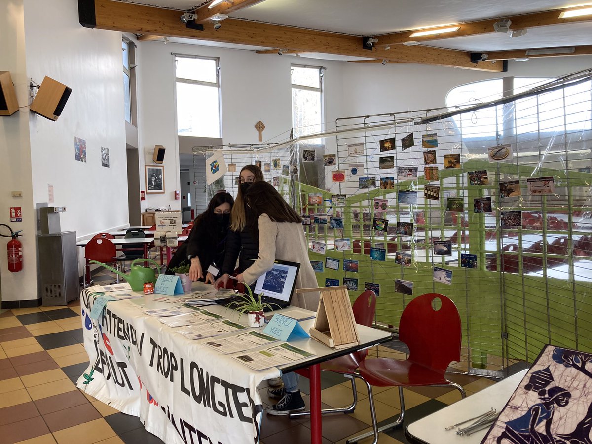 SFND_Lesneven's tweet photo. Portes ouvertes de l’ensemble scolaire hier et aujourd’hui. #SFND #Lesneven https://t.co/4ZyqzBVH75