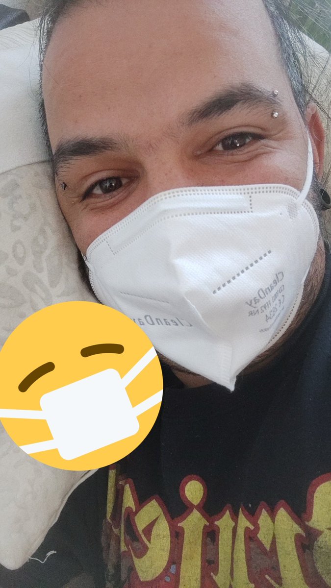 Mohawk_lmL's tweet photo. Y aquí reportando desde la soledad de mi cuarto...me agarró el puto bicho. Después de haberme cuidado desde q empezó está mierda.
Día 1: flema, resfrío, estornudos
Y para rematarla creo q me rompí el dedo chiquito del pie
#semanacumpleañera #gettingrdyformybday
#thankscovid https://t.co/5NFYhfNeVb
