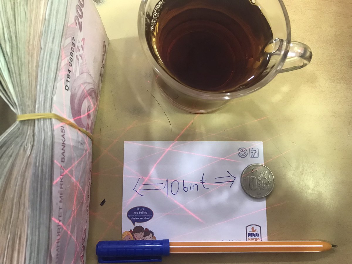 “Nireden nireye” #aycicekyağı olmuş karaborsa …. 
Benzin mazot olmuş 20₺ 
Çalış çalış “bi karış”