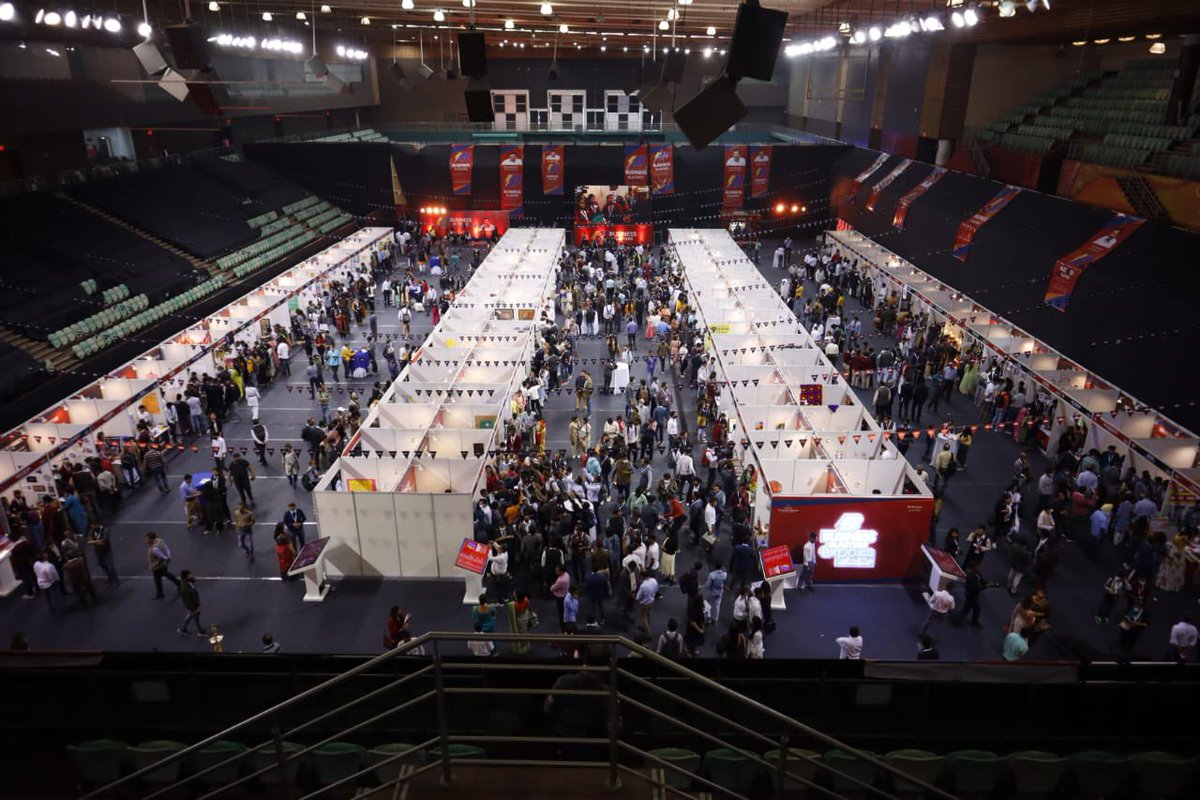 msisodia's tweet image. I'd like to thank all of the investors who believed in our students and aided their ideas and supported their dreams.
And I'd like to congratulate the entire #BusinessBlasters Team for putting on such a successful and unique summit.
(6/6)