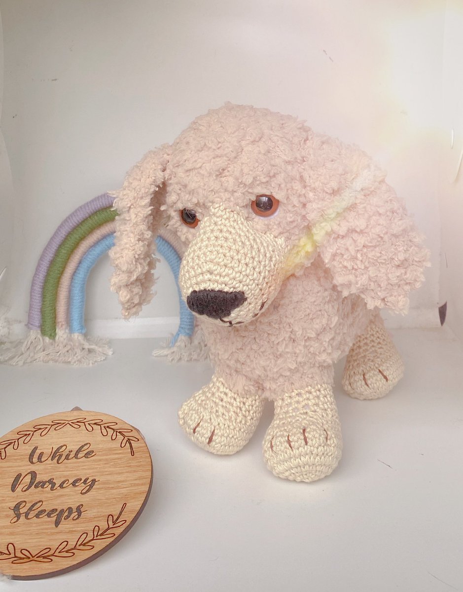 karenlorenz3's tweet image. Emmy the long haired dachshund puppy is ✅ such a great commission and now I think I’ll be able to make more doggos🎉

#dogsoftwitter #dachsundtoy #crochetedtoy