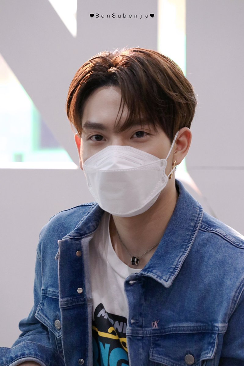 BenSubenjaa's tweet photo. ความคิดถึงของเธอกับฉันเท่ากันหรือเปล่า 😊💙

#CTRPANUWAT #พี่เตอร์สินกำ 
#คาโมมายล์ของฉัน #หนุ่มลักยิ้มx2
#MonkeyEverydayTH #MonkeySpace #MonkeyRangers #แมทเทอร์เรนเจอร์ https://t.co/Hi8jwHKHuP