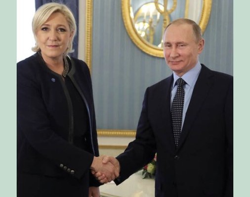 francheintox's tweet photo. #Presidentielle2022 🔴
Nous, #FrancheIntox, on vous prévient que nous sommes très très fatigués 😨
La photo de @JLMelenchon qui serre la main de #Poutine...réjouie @MLP_officiel ....⬇️ https://t.co/CwKGfv1XWp