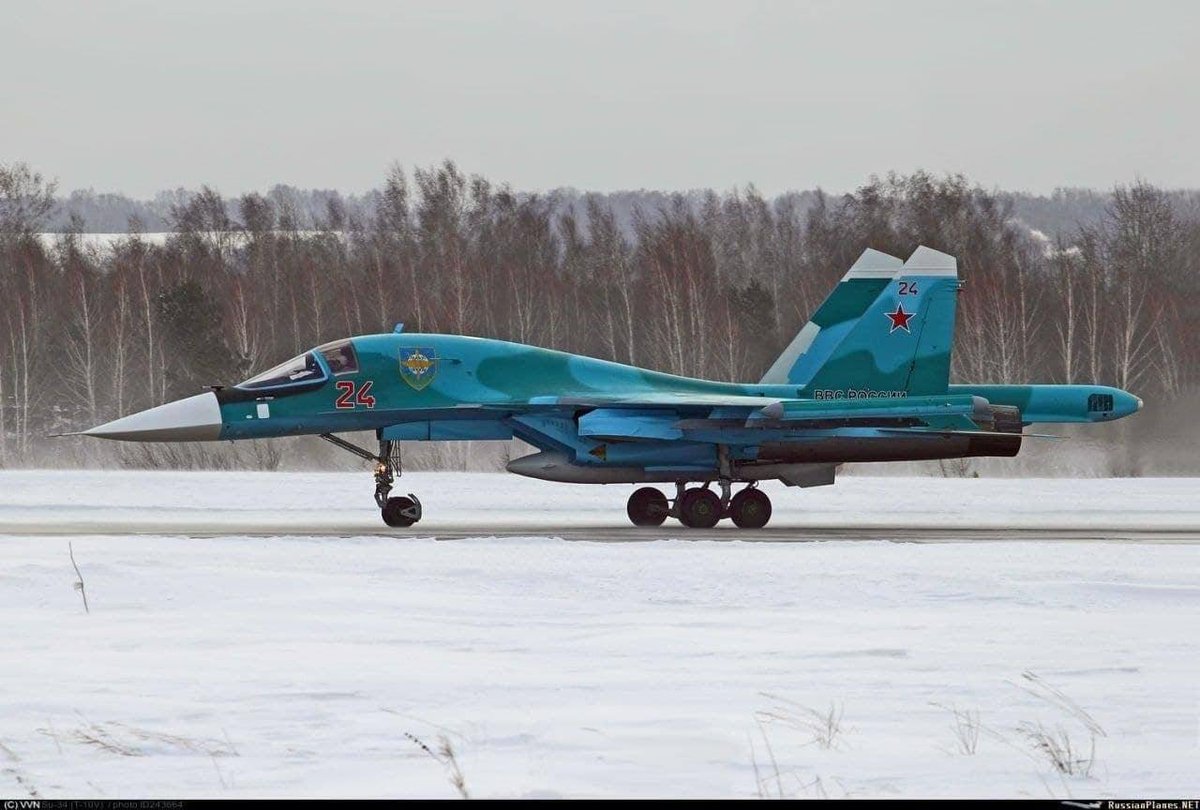 GirkinGirkin's tweet photo. 24 "красный" https://t.co/XmkwhQRzZY