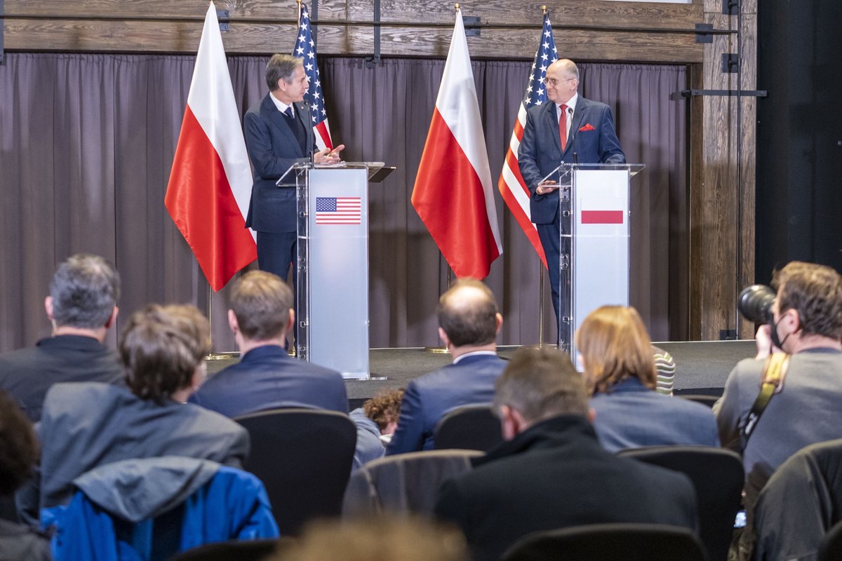 SecBlinken's tweet photo. In my meeting with Polish Foreign Minister @RauZbigniew, I expressed the United States’ admiration and appreciation for Poland’s solidarity and support for Ukraine in the face of Putin’s aggression. https://t.co/L3mX8s962Y