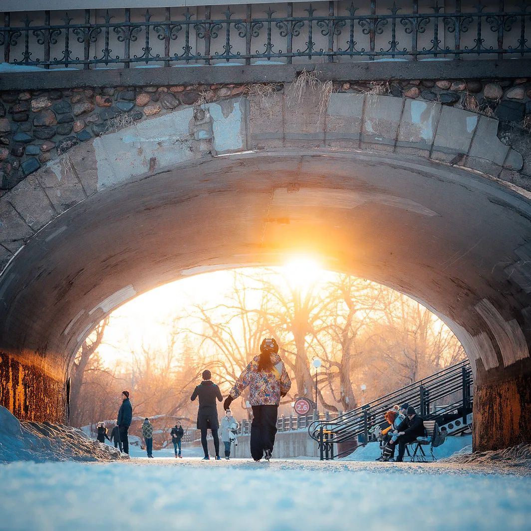 This is it! Last chance to clock those final km’s on the world’s largest skating rink, until next season.

Ice conditions are:
🔵 Very Good | Somerset – Library

See you on the ice! Find access points: ncc-ccn.gc.ca/places/rideau-…
📷d.harleydavis
