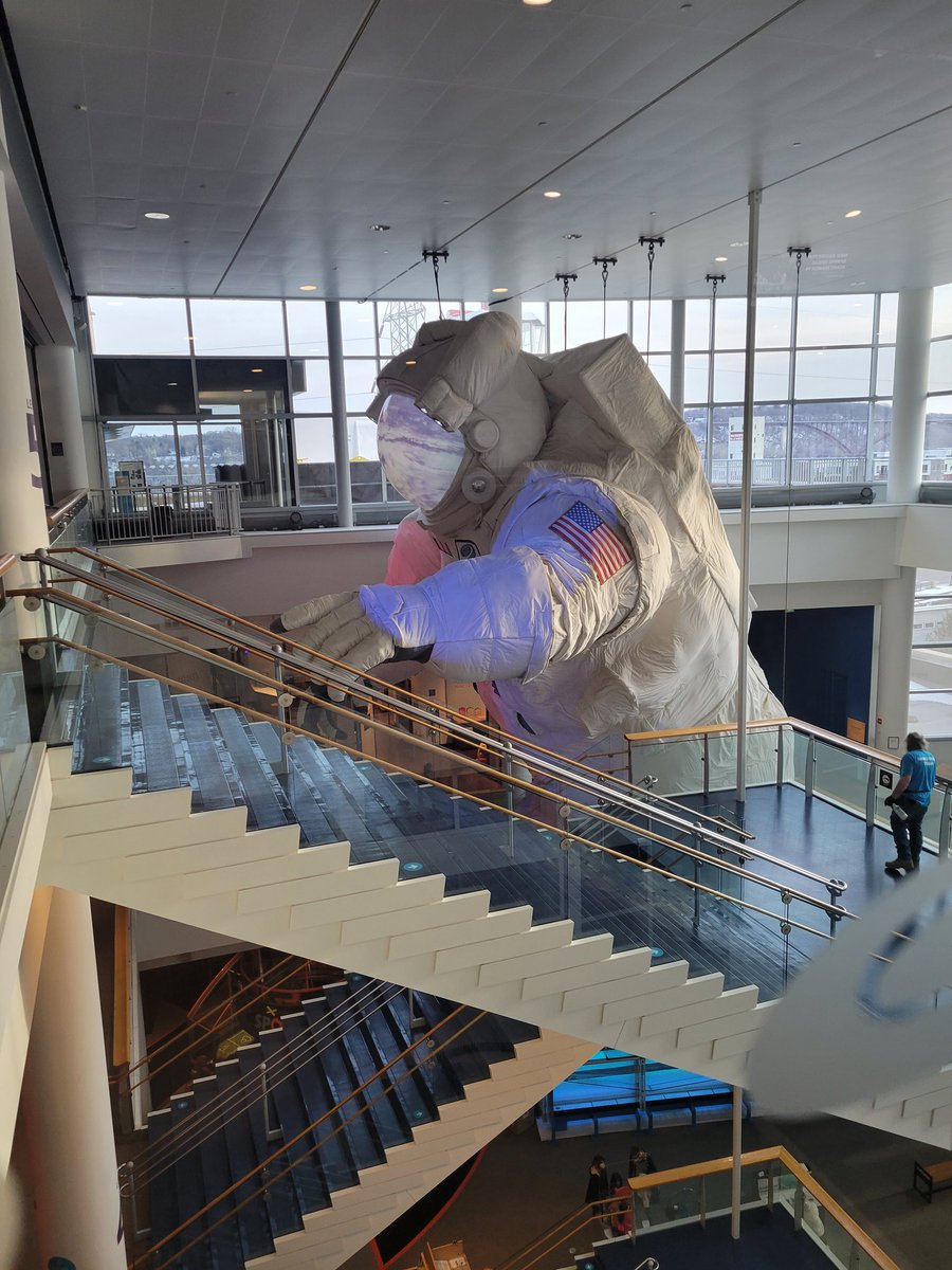 nonbinaryF22's tweet photo. Shots of the #Minnesotasciencemuseum, 3/4/2022! https://t.co/QaqSd1VALW