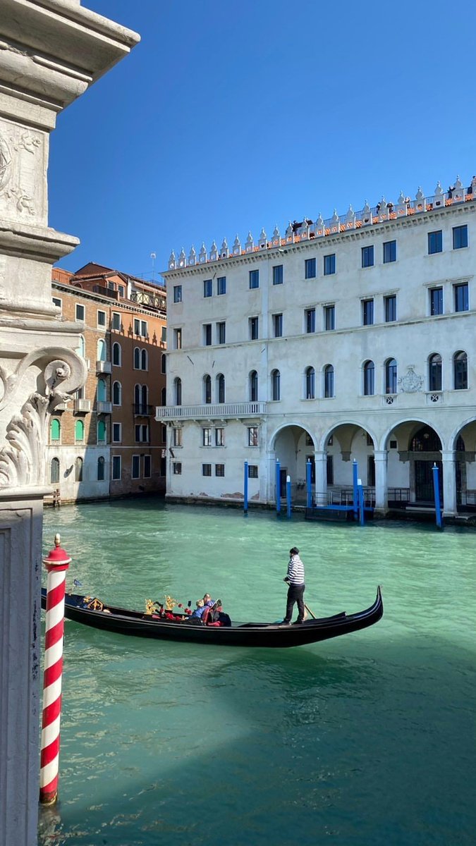 abaljuls's tweet photo. estoy haciendo mil fotos en Italia pero es q mirad q bonita🥺 https://t.co/ZQIiHTb4qp