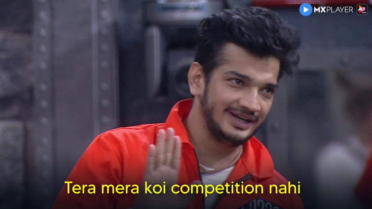 Sidha_memerr's tweet photo. Me to my friends after hitting 2-3 sixes continuously in gully cricket https://t.co/1rWkqSZ9ds