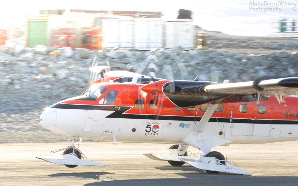 ___ASW___'s tweet image. KCS launching for their ferry home after working with the @AusAntarctic programme for the summer.

#antarctica #twinotter @KennBorekAir