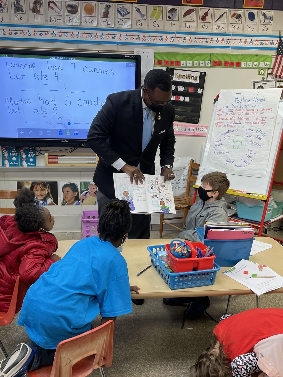 DrMHBullard's tweet photo. READ ACROSS AMERICA! I had a Wonderful Time reading to our 1st Graders at Jeffersonville Elem School this week! #TCPSOfficial #readersareleaders #TwiggsCountySchool #JESisTheBest https://t.co/m1h5PpQElK