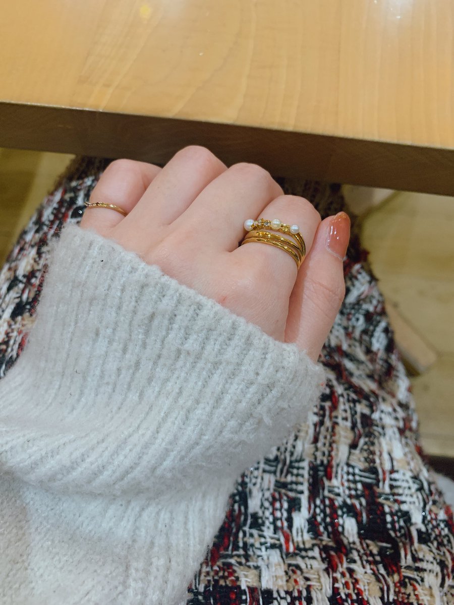 NnMinerals's tweet photo. こういうとこ行く時しかしないけど、いっぱいジュエリーつけれて幸せだった🥺自己満笑
アレキとダイヤのブックマーククリップ可愛すぎてお気に入りなのです☺️ https://t.co/qKDfKam1Sv