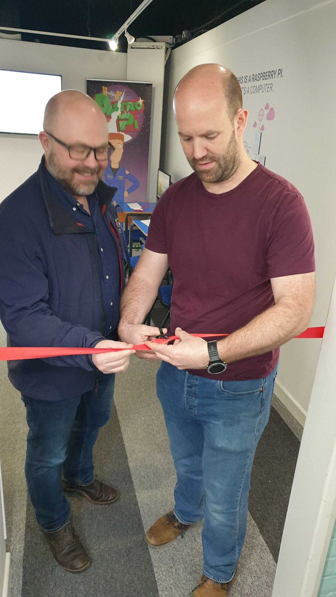 RaspberryPi_org's tweet image. The exhibit celebrating a decade of @Raspberry_Pi is now open at @tnmoc! #RaspberryPi10