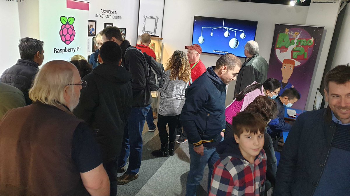RaspberryPi_org's tweet image. The exhibit celebrating a decade of @Raspberry_Pi is now open at @tnmoc! #RaspberryPi10