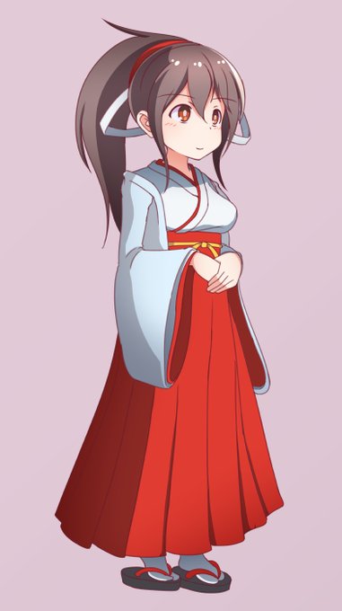 今日は巫女の日ということで、巫女服のちよめを! 戦闘時は露出の多い格好で妖怪と戦っていますが、表の顔は慎ましやかな格好で巫女として働きながら、妖怪に関する噂を集めています!
ちなみに袴ではなくスカートなので、おまけで茶巾縛りを描きました! 