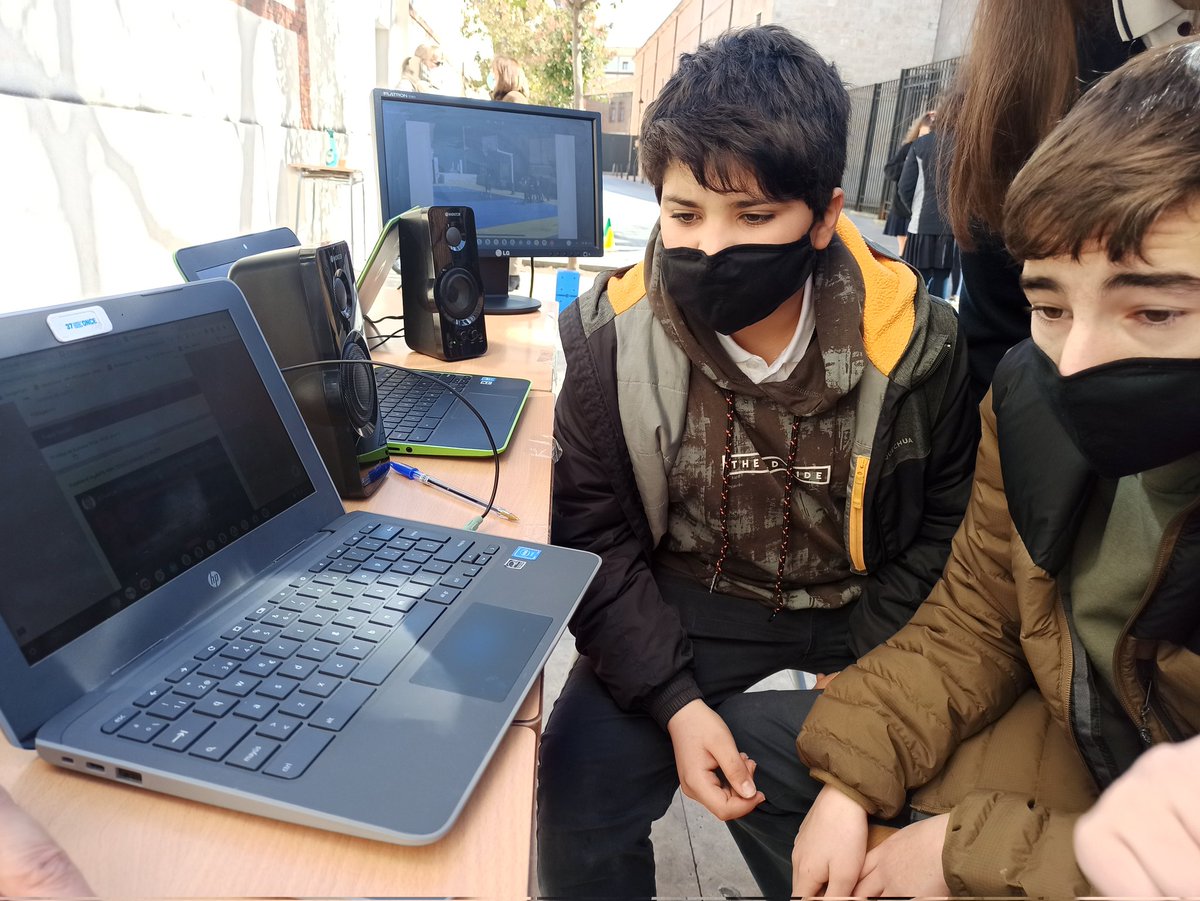 jymvedruna's tweet photo. ¿Tecnologías en la clase de educación física? Descubre la Escape Room que han creado para fomentar la actividad física y la cooperación a través de la interdisciplinariedad.
#colegioValladolid #GoogleEDU #comprometidosconTIC #APS #GoogleReferenceSchool https://t.co/vQF7mQ9Jef