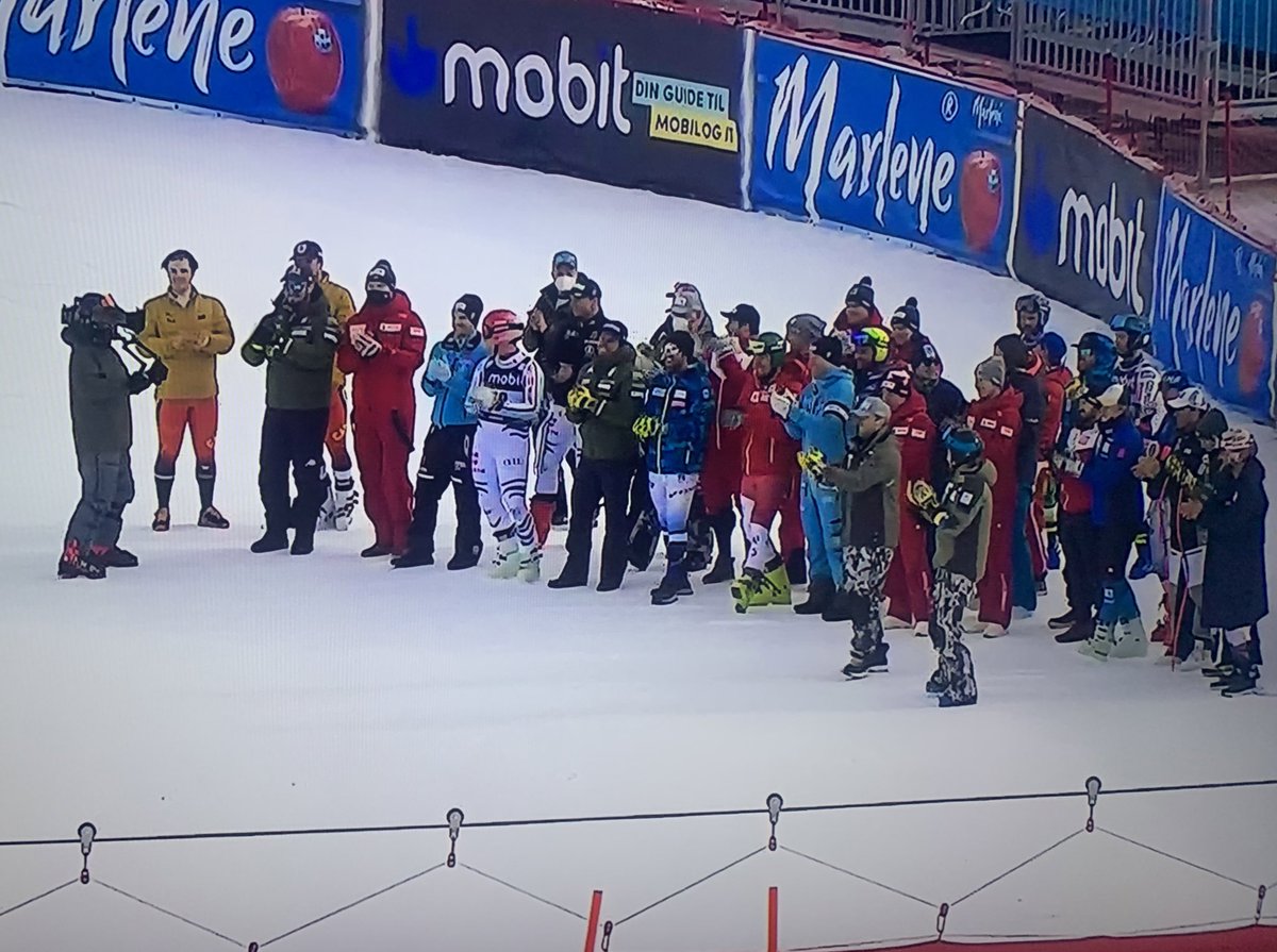 Gower_Jeffrey's tweet photo. Respect for @Kjansrud from across the alpine community. Thanks for the memories.👏🎩
3️⃣5️⃣8️⃣ - WC Starts
2️⃣3️⃣ WC Victories (13 Super-G wins, 3rd most all-time)
7️⃣ wins at @WC_Kvitfjell 🇳🇴
Olympics -🥇🥈🥈🥉🥉
World Championships -🥇🥈🥈
#Jansrud #Kvitfjell #AttackingVikings https://t.co/6ADogjyVAD