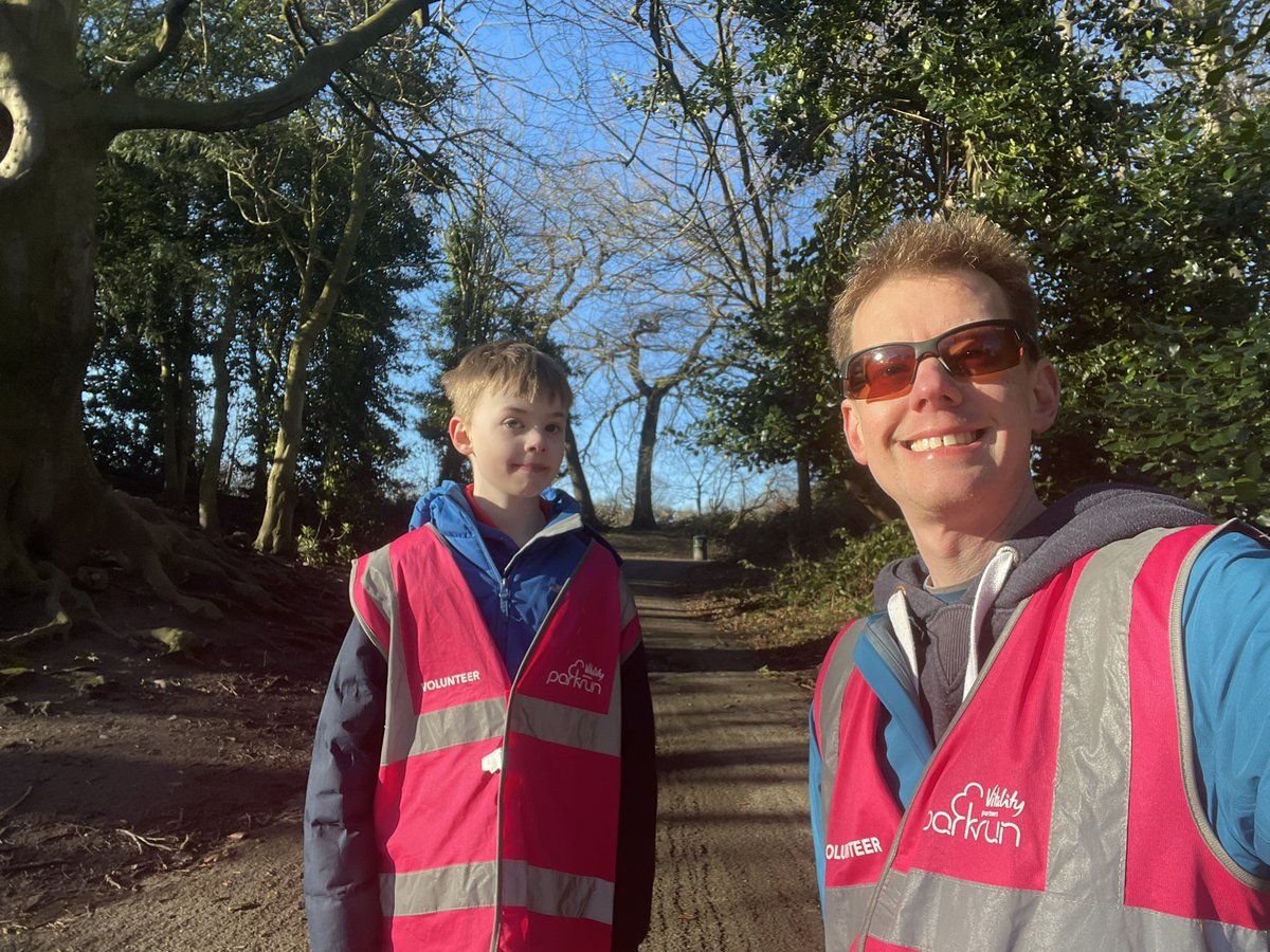 LattRJ's tweet photo. Enjoyed volunteering @bheadparkrun this morning! Beautiful sunny morning for running &amp; marshalling! 🏃 ☀️ 🏃‍♂️ @parkrunUK #loveparkrun https://t.co/MgjjjfH80n