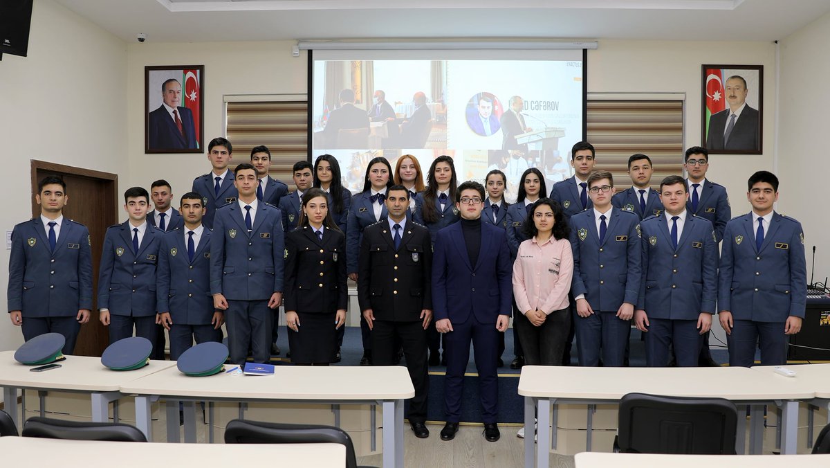 GomrukAkademiya's tweet photo. Gömrük Akademiyasında "Enactus" proqramı haqqında infosessiya keçirilib.

Ətraflı:
https://t.co/tno55pP4Q8 https://t.co/ayeh0akHvU
