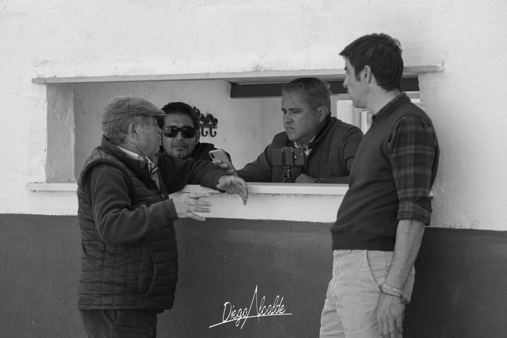 📰 REPORTAJE // "Objetivo Castellón"

#Perera sigue preparando su compromiso con <a href="/victorinotoros/">Victorino Martin</a> en <a href="/toroscastellon/">Toros Castellón</a> tentando en <a href="/SanMartinToros/">Ganadería San Martín</a> 

🌐 bit.ly/3tt247z

📸 <a href="/DIEGOALCALDE1/">DIEGO ALCALDE</a> 

#laluzldelposo #Perera2022🍀