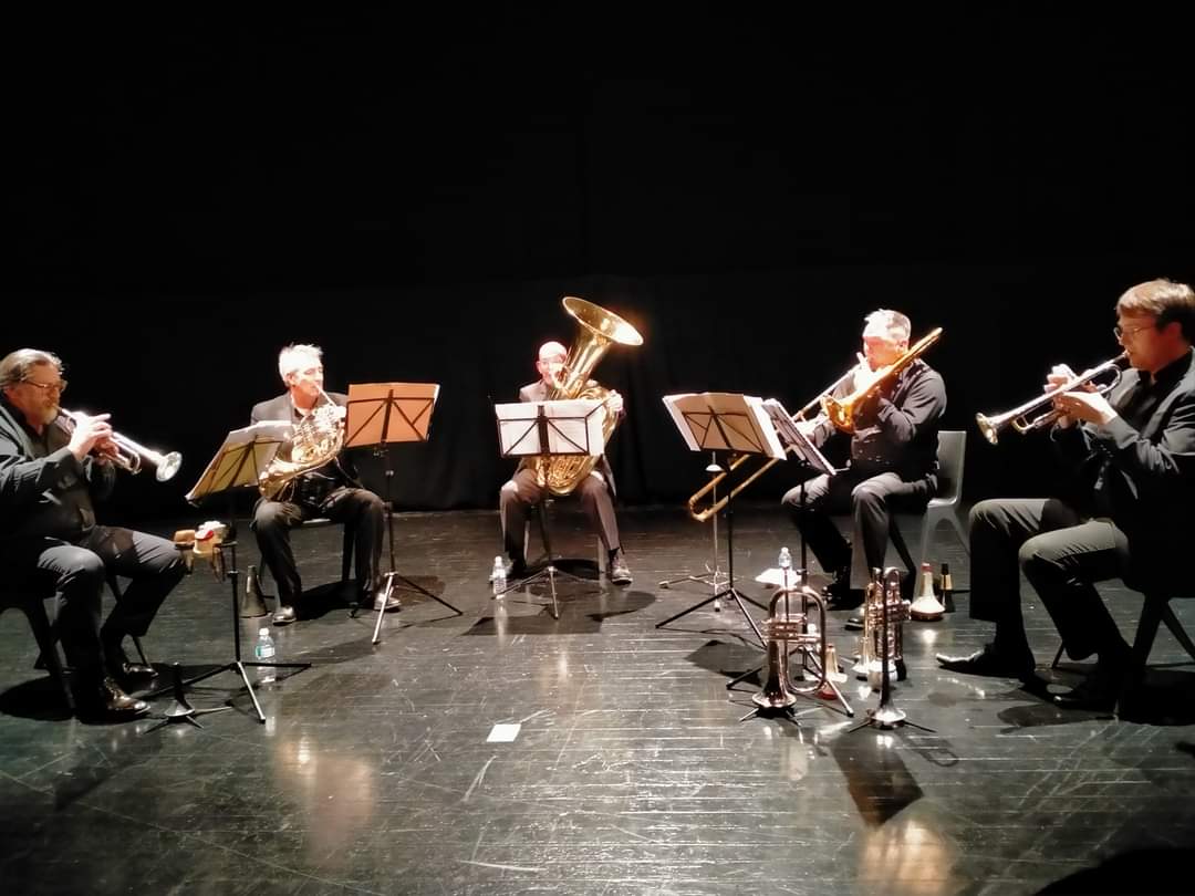 On stage during an amazing concert celebrating the Beauty of Brass with new works from members of the Severnside Composers Alliance.
Many thanks to Mike Whitlock for the photo. 👍📯🎺