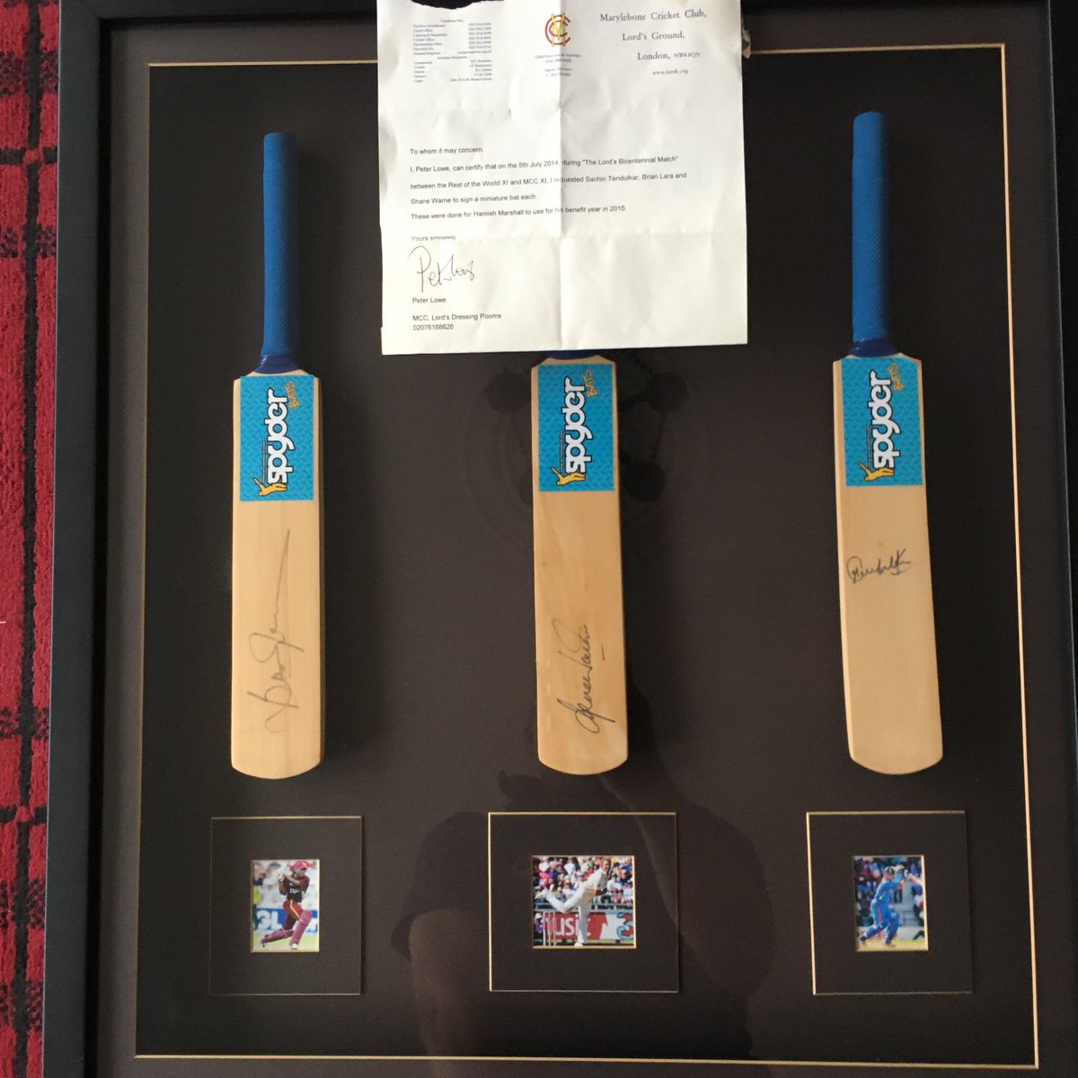 Treated myself to this wonderful signed picture at a cricket charity dinner years ago…..seems a lot more poignant now.RIP Shane.We’ll miss you.🙏