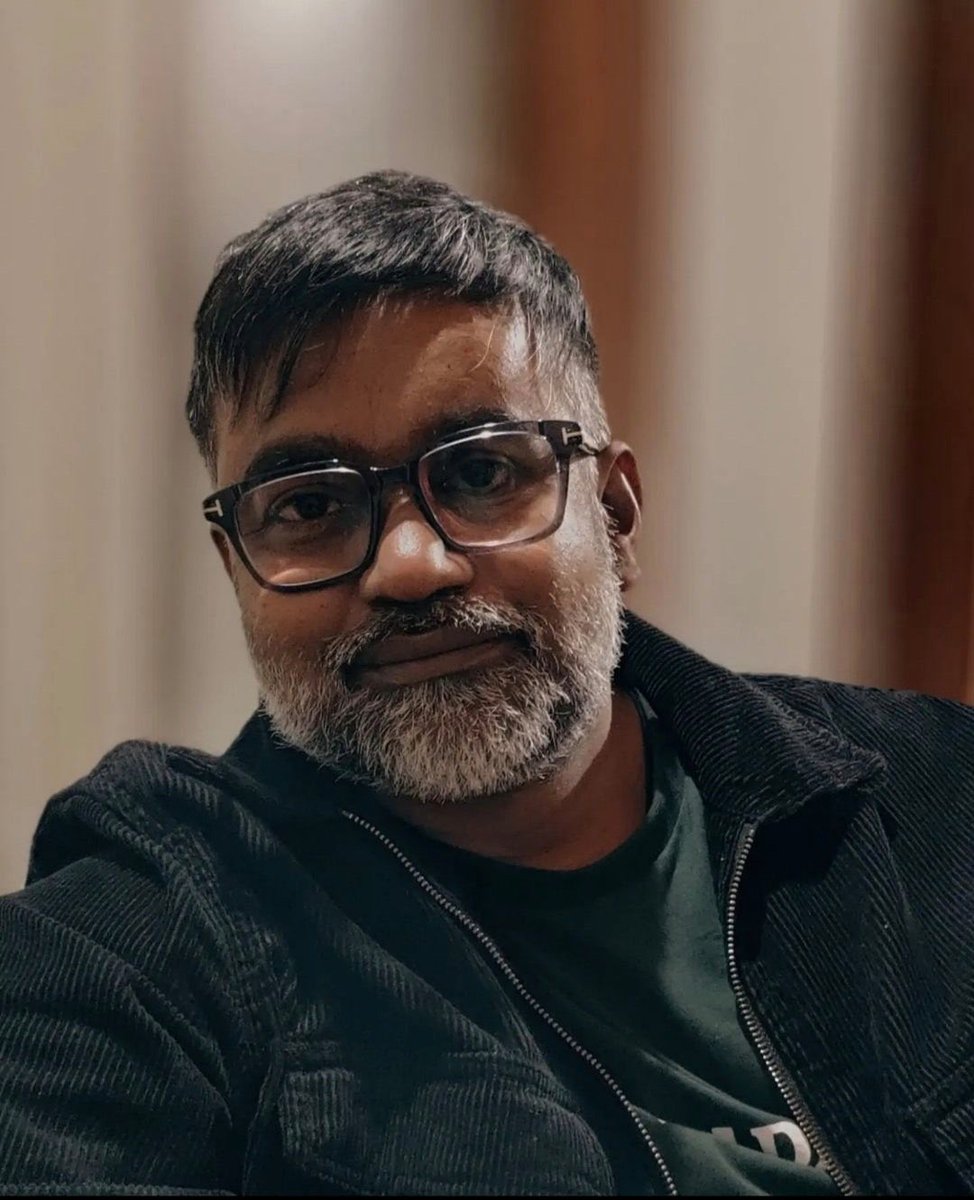 MithranRJawahar's tweet photo. Happy birthday to my inspiration @selvaraghavan sir... wishing you all success.. 🎉🌟waiting for #NaaneVaruven sir..
#HBDSelvaraghavan https://t.co/S0kqO3jDMp