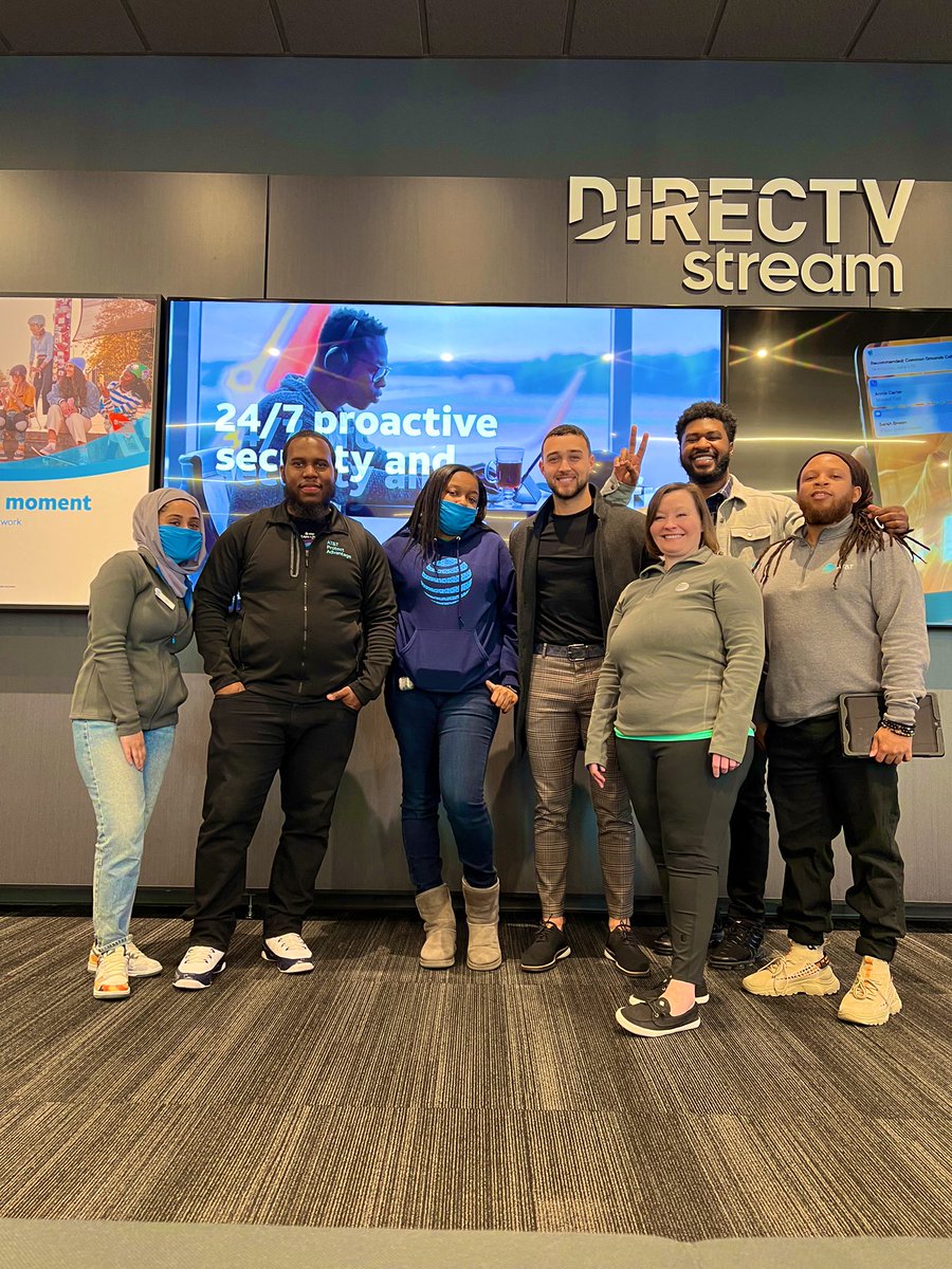 bryanwrotenatt's tweet photo. Building Partnerships &amp; Growing Marketshare Out In The City Of Philadelphia Today! We’re Showing Up &amp; Showing Out All Year 👏🏽🎉💰#OHPA #BusinessInRetail #PartnersInBusiness https://t.co/DoyyH8nRrt