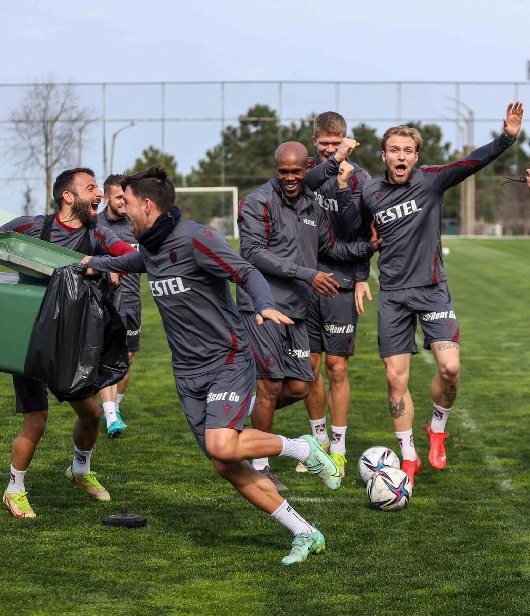 Trabzonspor'un antrenmanlarında Altay dikkatlerden kaçmıyor