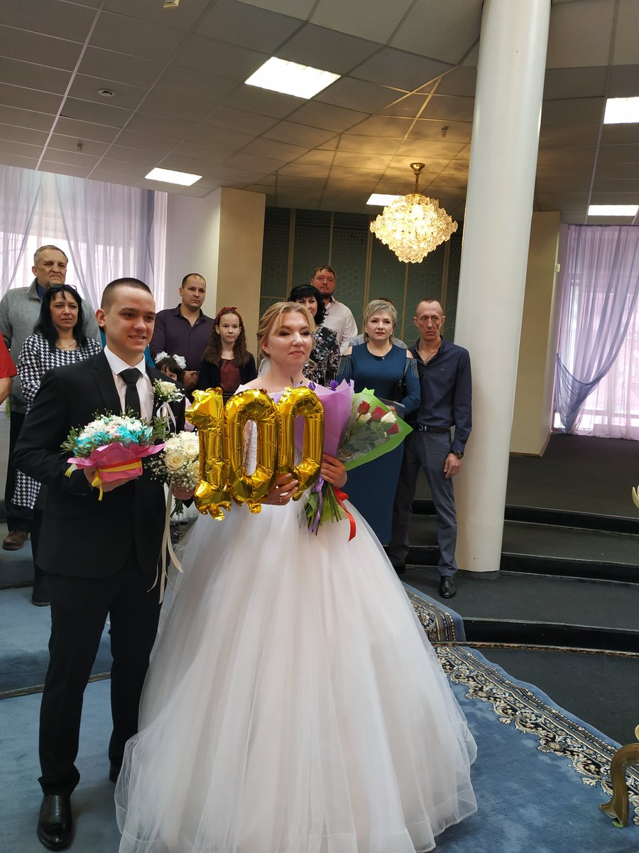 5 марта в городе зарегистрирована 100 пара 2022 года! Поздравляем Максимовых Михаила и Ольгу! Пусть всё у вас ладится, пусть всё у вас сбывается, а дом наполняется звонким детским смехом!