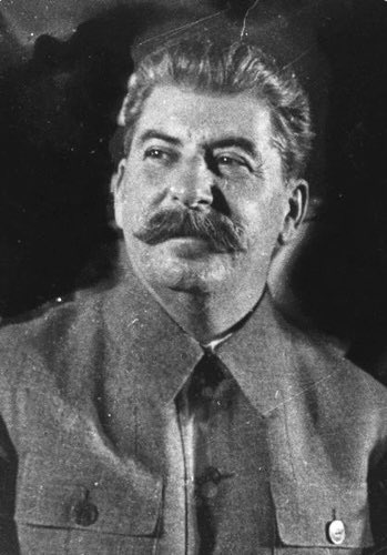 SocialistPics's tweet photo. For reference https://t.co/EEDCHo1su3