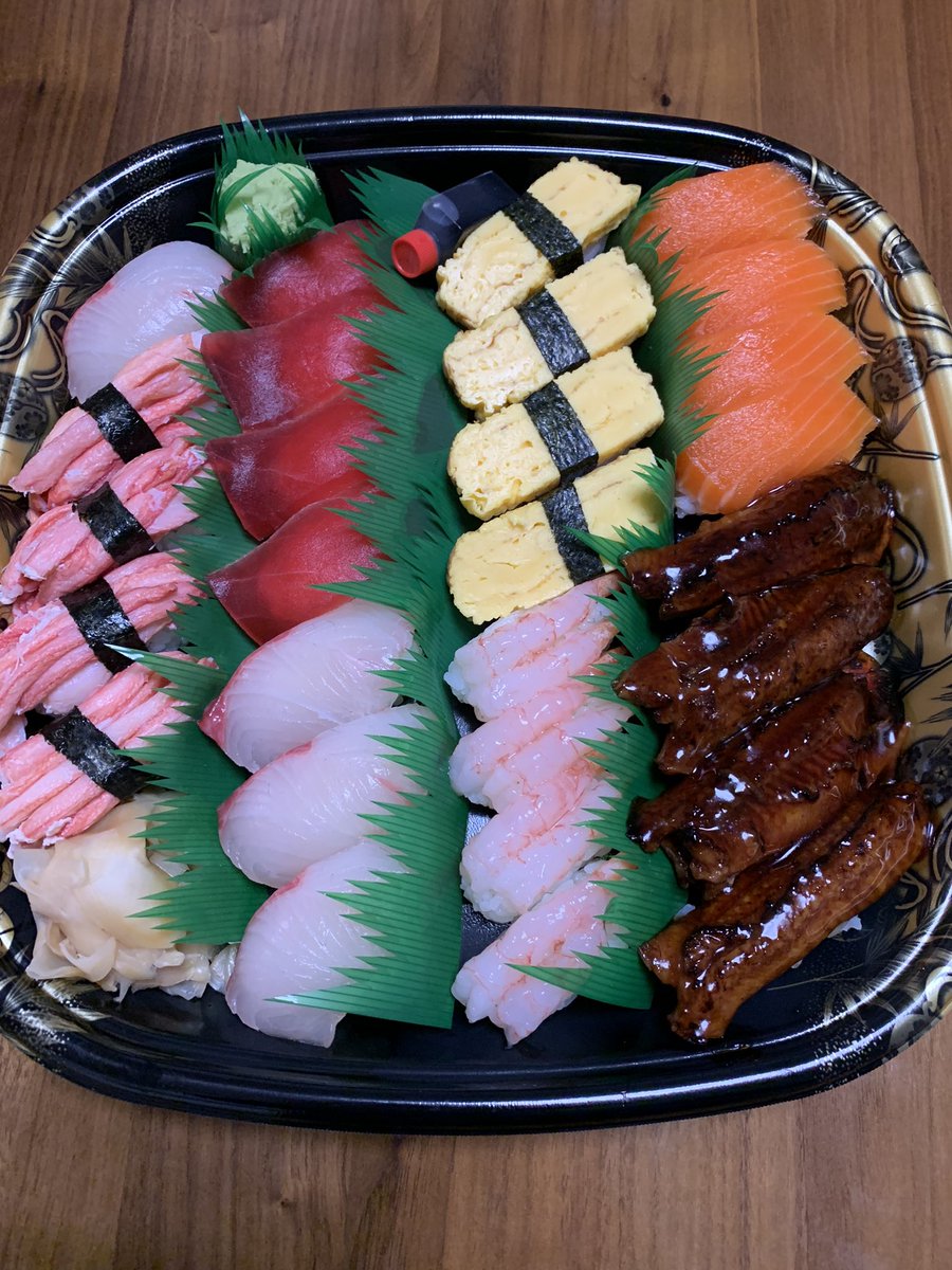sapphire39's tweet photo. #太閤寿司　税込3,500円程の盛り合わせ！うまい😁
#ヴィオニエ　のワインでいただきました！ https://t.co/YsEZbpULkL