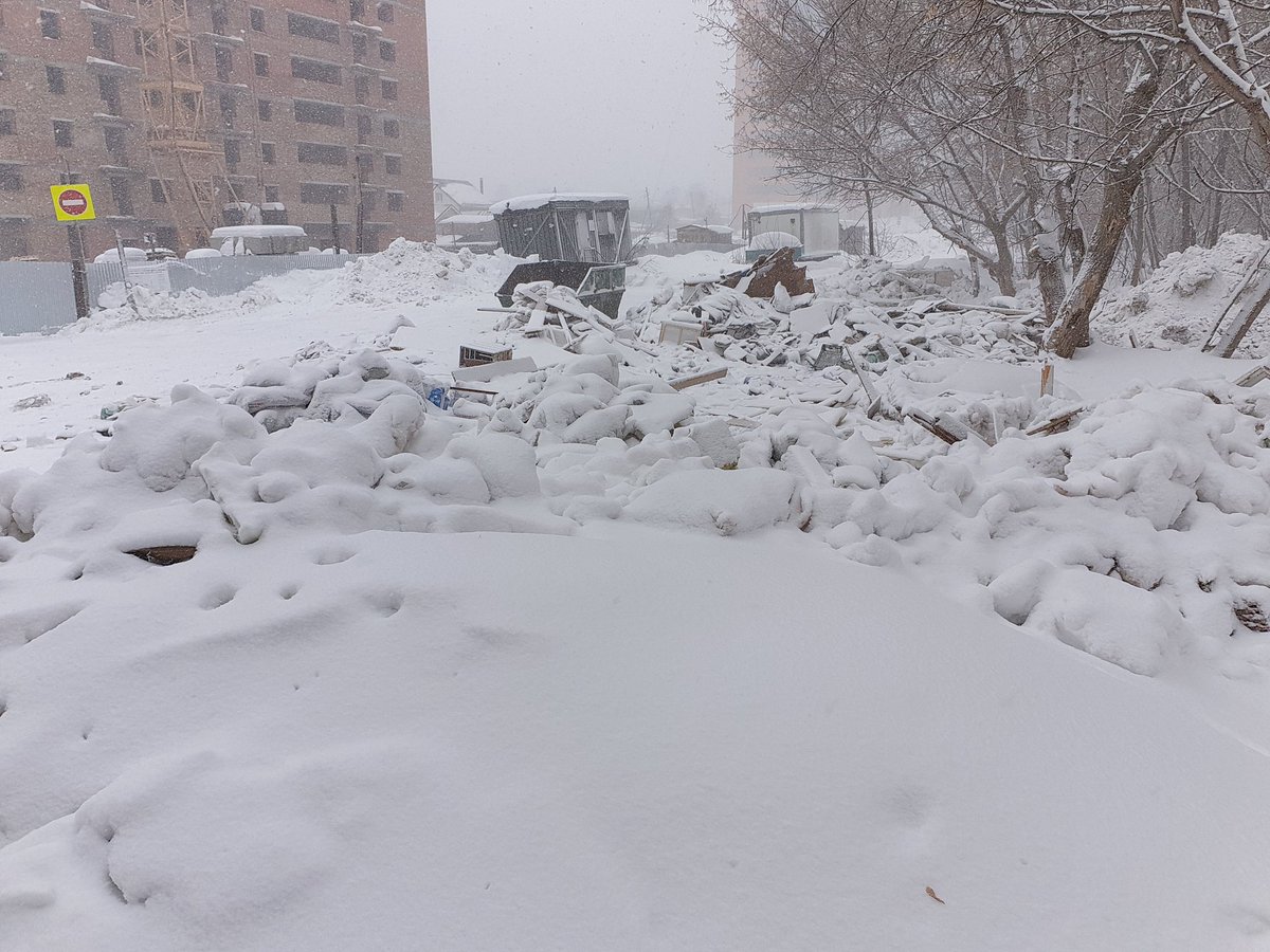Miromax2002's tweet photo. @promadm @GilliderMP @SamMobilePriem @ecostr_ru @SODEDDS @promadm @ecostr_ru @SamMobilePriem @GilliderMP КП на пересечении пр.Карла Маркса и ул.Аткарская!!!
Вывозите мусор!!!😡😡😡 https://t.co/cNp0EB1ahA