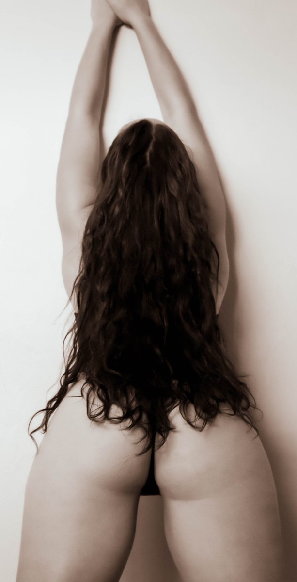 LeaLee__1's tweet photo. Not only do I look good,I feel fu@%ing good!#Euphoria 
.
.
Click link in bio,subscription freeeeeeeeee!
.
.
#onlyfans
#onlyfansgirl
#newgirl https://t.co/YqiHkW8Pci