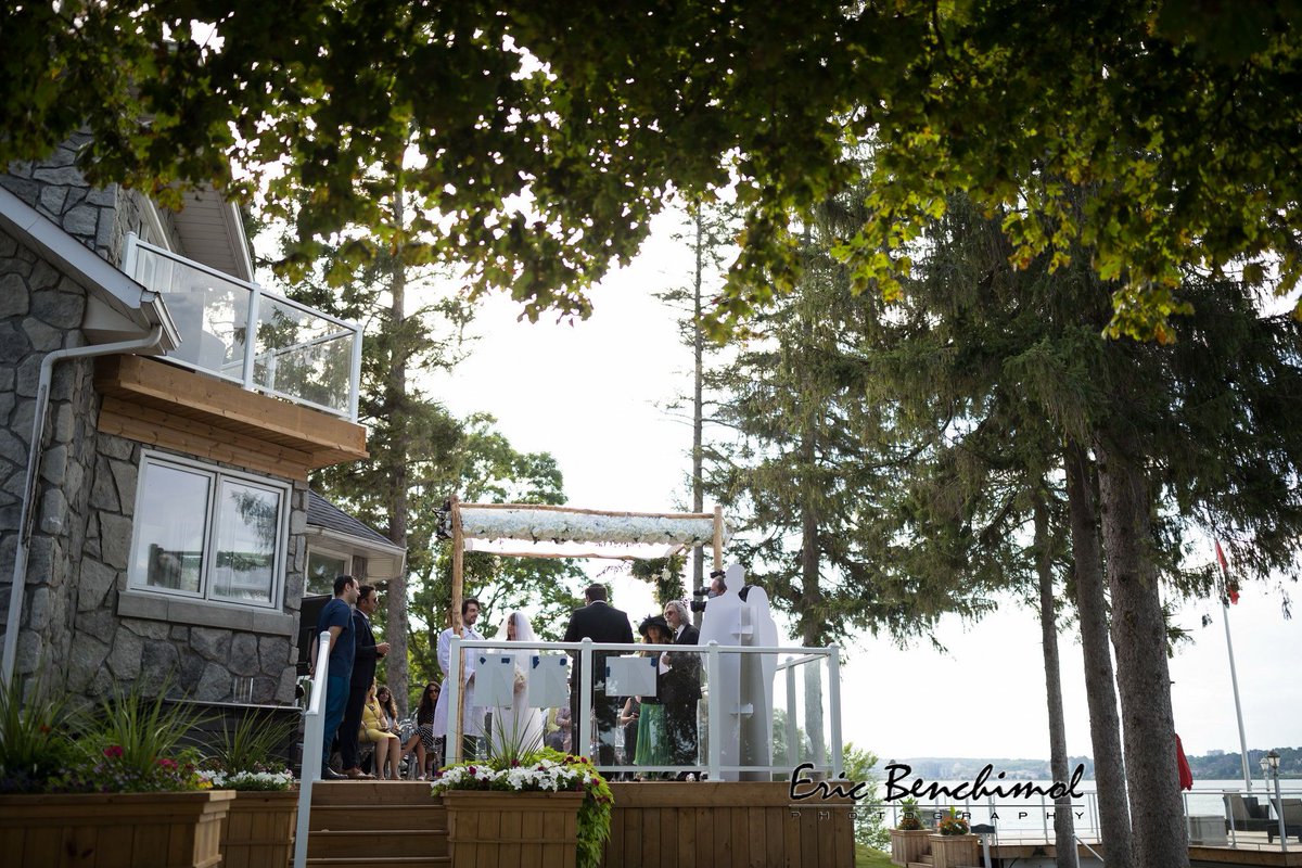 mitzuyankosher's tweet photo. Kosher weddings are back. Mitzuyan kosher catering provides kosher catering services to all types of weddings, whether indoors of outdoors.
#kosherevents #kosherwedding #jewishwedding #kosherfood #weddingplanner #eventplanner #kosherfood https://t.co/AQqYjgGg3d