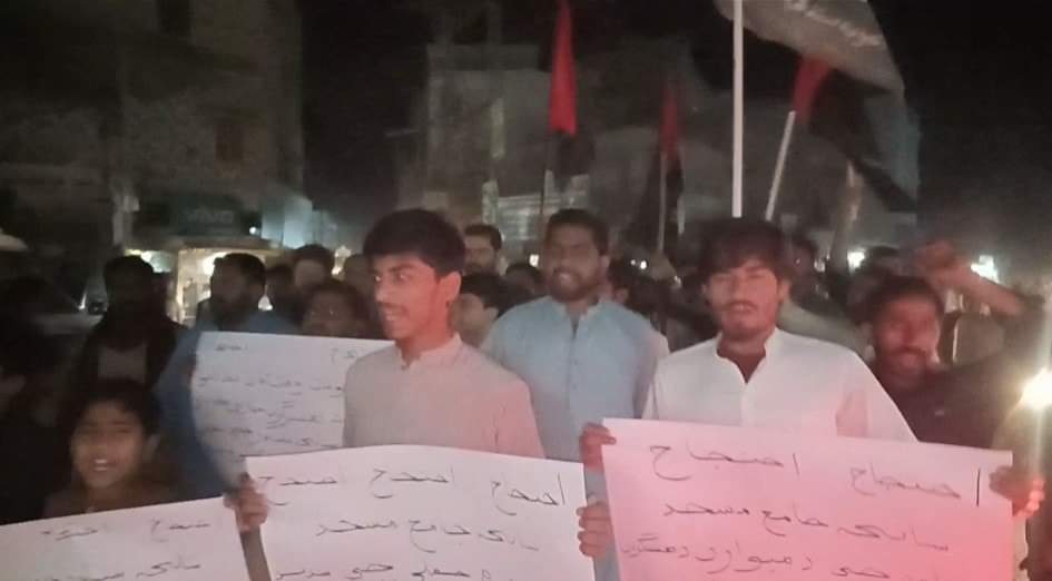 JsoSehwan's tweet photo. پشاور ۾ شيعه جامع مسجد ۾ بم بلاسٽ خلاف شيعه علماء ڪائونسل ضلع  دادو جي صدر سلامت علي جعفري سيئنر اڳواڻ اشرف سخيراڻي ذاڪر جويو الطاف حسين سخيراڻي جي قيادت ۾ مرڪزي امام بارگاھ حيدري دادوکان ريلي نڪتي جيڪا مختلف رستن کان ٿيندي دادو پريس ڪلب تي پھتي جتي
 👇👇
https://t.co/ER2Y9WVyWv https://t.co/bl2aDP97Tb