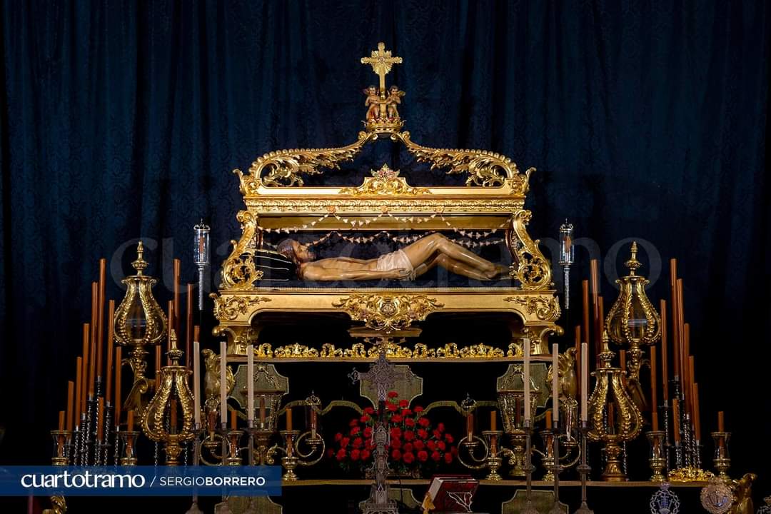 🎚️ FUNCIÓN PRINCIPAL DE INSTITUTO.
En la tarde de hoy, iniciando la Cuaresma, nuestro Cuarteto de Cuerdas estará poniendo música en la Función Principal de Instituto de la Hdad <a href="/StoEntierroH/">Sto. Entierro Huelva</a>
⛪ Ermita de la Soledad, Huelva.
🕘 21:00h.
📷 Cuartotramo - Sergio Borrero.
#cuaresma22