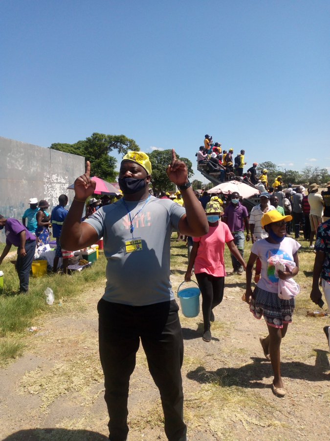 Shashie08's tweet photo. Yellow Bulawayo vs ZANU PF  in Mat. South. Numbers font lie. Ots a flop https://t.co/qf6zXj8nW3