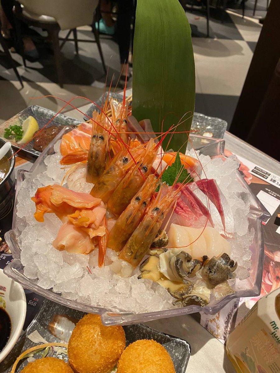 olderkkkk's tweet photo. For a beautiful island, seafood is indispensable https://t.co/wxnEzvjf1D