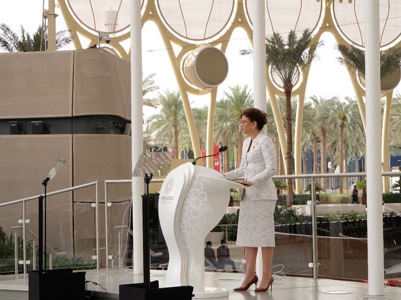 ExpodubaiRD's tweet photo. En este #DRNationalDay de #Expo2020 #Dubái, la vicepresidenta de la República Dominicana, #RaquelPeña, preside la ceremonia oficial que da apertura a los actos dedicados a nuestro país. La acompaña el Jeque #NahyanBinMubarakAlNahyan, Ministro de Tolerancia y Convivencia. https://t.co/8irSzKuD25