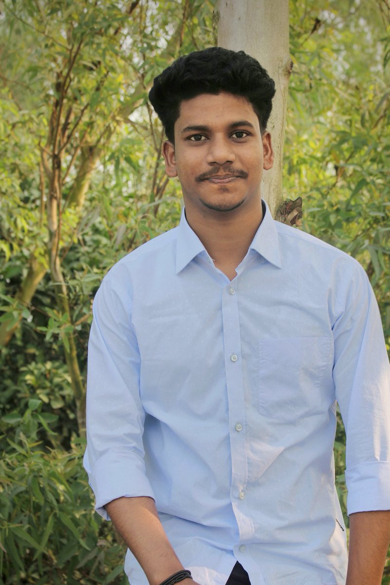 AdnanHossainAL's tweet photo. You will realize that your life is 
 successful,when you can smile.😊 https://t.co/FWAaoAP9Rp