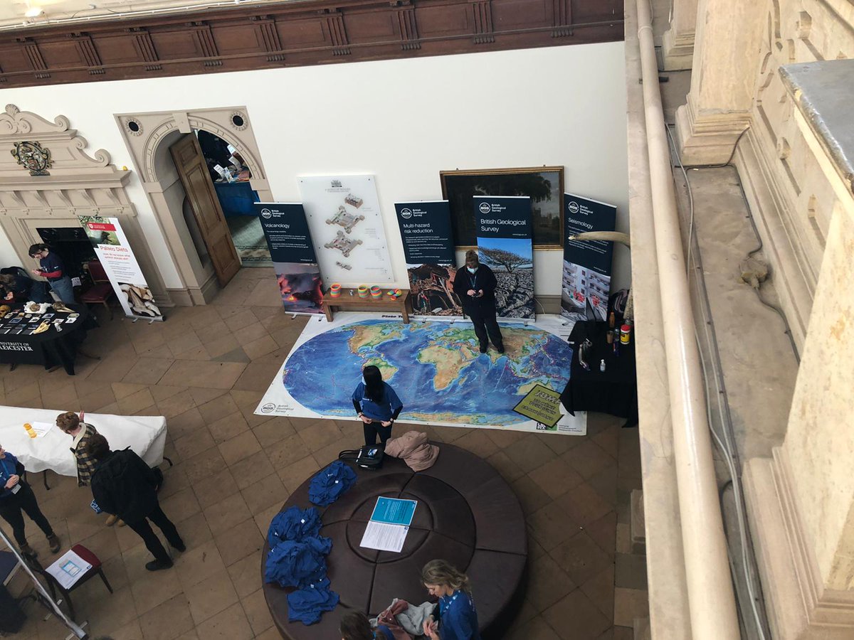 BritGeoSurvey's tweet photo. Come and see us at #ScienceInThePark @WollatonHall today! We're explaining earthquakes and doing some cool experiments! https://t.co/YXmYZM5rDB