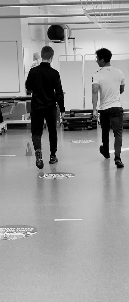 BeckettPhysio's tweet image. What better way of learning about outcome measures ….. getting active @BeckettPhysio and trying out the outcome measures for themselves (posted with consent)  #learningthroughactivity #friendlycompetition