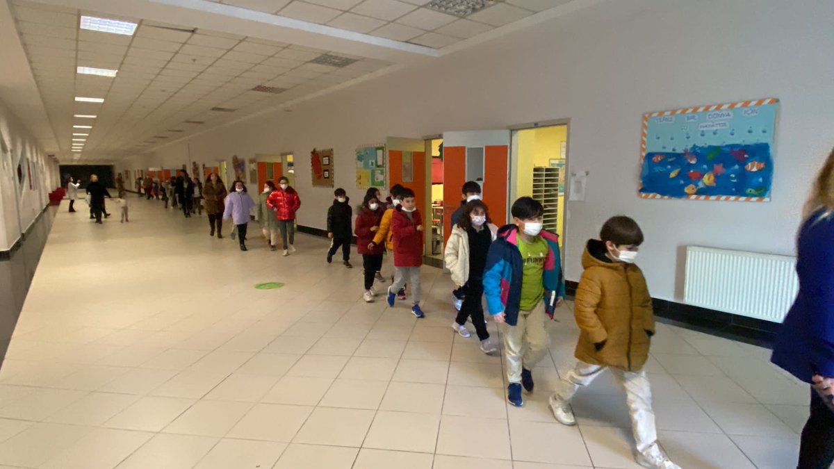Doğa Koleji Güneşli Kampüsü İlkokul (@ilkokuldoga) on Twitter photo Deprem tatbikatı kampüsümüzde başarıyla tamamlandı. Öğrencilerimiz deprem hakkında bilgilendirildi. <a href="/DogaOkullari/">Doğa Koleji</a> <a href="/IsmailKizilbay/">ISMAIL KIZILBAY</a> <a href="/EnisEryaman/">Enis Eryaman</a> <a href="/FerhatCikrik/">Ferhat ÇIKRIK</a> <a href="/aylin_adlin/">AylinAdlin</a> Deprem tatbikatı kampüsümüzde başarıyla tamamlandı. Öğrencilerimiz deprem hakkında bilgilendirildi. <a href="/DogaOkullari/">Doğa Koleji</a> <a href="/IsmailKizilbay/">ISMAIL KIZILBAY</a> <a href="/EnisEryaman/">Enis Eryaman</a> <a href="/FerhatCikrik/">Ferhat ÇIKRIK</a> <a href="/aylin_adlin/">AylinAdlin</a>