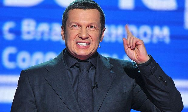 This is one of the most obnoxious, hateful face of Russian propaganda. He pontificate against the "western way of life" while encouraging the war on Ukraine and free media. Italian financial police just confiscated his two homes at Lake Como. milano.repubblica.it/cronaca/2022/0…